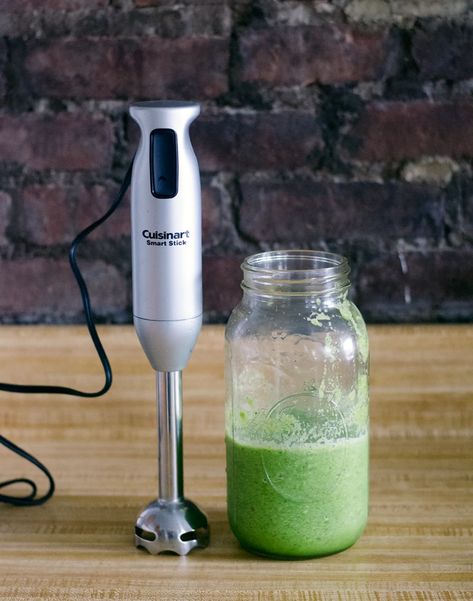 Blender Alternatives - Immersion Blender Mason Jar | Kitchn Immersion Blender Recipes, Blender Tips, How To Make Mayonnaise, Hand Held Blender, Blender Smoothie, Best Smoothie, Raspberry Vinaigrette, Making Whipped Cream, Homemade Mayonnaise