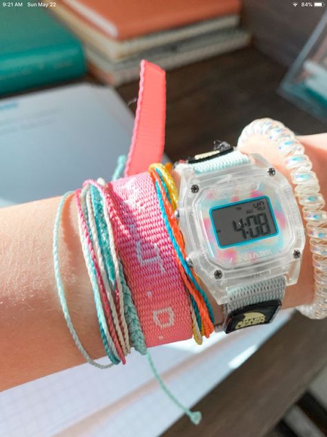 Shark Watch, Preppy Accessories, Preppy Bracelets, Surf Jewelry, Preppy Jewelry, Preppy Girl, Jewelry Accessories Ideas, Cute Preppy Outfits, Preppy Summer