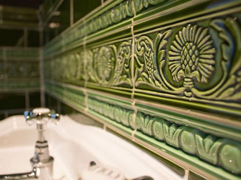 H&E Smith's Thistle and Crown tiles from the Period Embossed range. Shown in Victorian Green. Victorian Washroom, Victorian Cloakroom, Victorian Bathroom Vintage, Victorian Bathroom Tiles, Craftsman Style Bathrooms, Lux Bathroom, Brown Tile Bathroom, Yard Renovation, Downstairs Wc