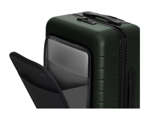 The Carry-On bag with exterior pocket to hold a laptop, books, or anything else you want quick-access to on-the-go. Premium Luggage, Best Carry On Luggage, Checked Luggage, Travel Comfort, Best Luggage, Luggage Bags Travel, Neck Pillow Travel, Leather Luggage Tags, Carry On Suitcase