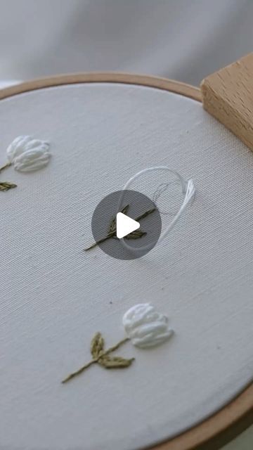 34K likes, 311 comments - whynotstitching am April 15, 2022: "Hello, spring 🌷I have a plan to embroider these cute tiny tulips on a tote bag. Have a lovely weekend! 🌿🤍 Find more botanical and floral PDF patterns with video tutorials here @whynotstitching Follow to treat yourself 🤍 Enjoyable hobby 🤍🌿". Cute Tiny Embroidery Ideas, How To Embroider Simple Flowers, Tulip Embroidery Pattern, Diy Crochet Flowers Tutorial, Cottagecore Embroidery, Tulip Embroidery, Easy Diy Clothes, I Have A Plan, Flowers Tutorial