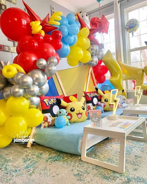 Pokemon Picnic Party, Pokemon Birthday Backdrop, Pokémon Birthday Ideas, Pokemon Birthday Party Ideas, Birthday Party Sleepover, Birthday Pokemon, Pokemon Party Decorations, Sleepover Tents, Birthday Party At Park