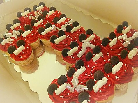 Cupcakes Number, 1st Birthday Cupcakes, 4th Birthday Cake, Minnie Mouse Cupcakes, Minnie Mouse Birthday Cakes, Pull Apart Cupcakes, 4th Birthday Cakes, Minnie Party, Mickey Birthday