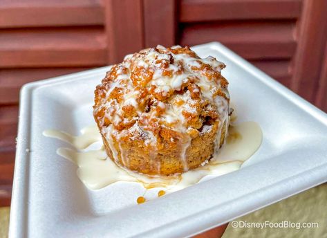 School Bread Epcot Recipe, Pretzel Bread Pudding Recipe, Disney Bread Pudding Recipe, Epcot Copycat Recipes, Pretzel Bread Pudding, Epcot Recipes, Disney Food Recipes, Disney Dessert Recipes, Pretzel Roll