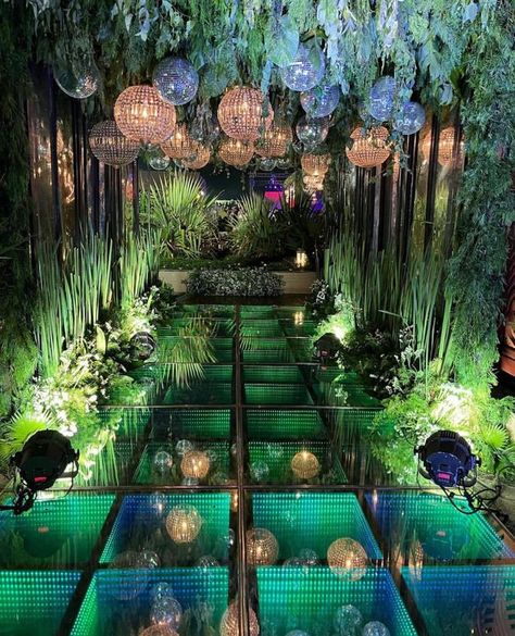 Greenery Theme Party, Rainforest Themed Wedding, Jungle Party For Adults, Jungle Theme Party Decor, Jungle Nightclub, Barmitzva Party Ideas, Led Screen Stage Design Wedding, Jungle Disco Party, Neon Jungle Party