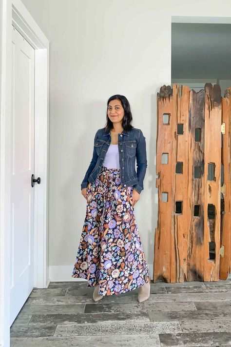 Floral Print Tiered Maxi Skirt For Fall, Chic A-line Maxi Skirt For Fall, Fall Floral Print Flowy Maxi Skirt, Non-stretch Maxi Skirt For Fall, Fall Full-length Cotton Maxi Skirt, Floral Skirt Fall, Printed Maxi Skirt Outfit, Fall Maxi Skirt Outfits, Maxi Skirt Fall