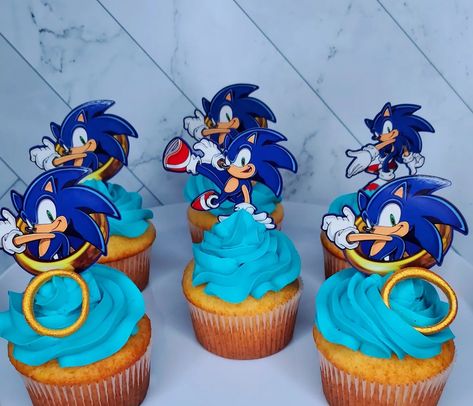 Sonic The Hedgehog Cupcakes Ideas, Sonic The Hedgehog Cupcakes Cake Ideas, Sonic Party Snack Ideas, Sonic Cupcakes Birthdays, Sonic Theme Birthday Cake, Sonic Donuts Ideas, Sonic Themed Cake, Sonic Hedgehog Cupcakes, Sonic Bday Cake