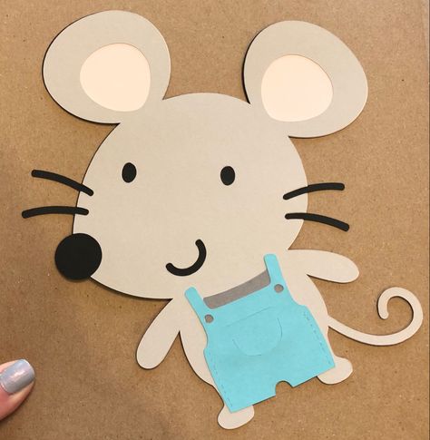 Elementary bulletin board, classroom decor, give a mouse a cookie bulletin board Give A Mouse A Cookie, Cookie Bulletin Board, Winter Classroom Decorations, Elementary Bulletin Boards, Board Classroom, Bulletin Boards Classroom Decor, Teacher Bulletin Boards, Mouse A Cookie, Cute Scrapbooks