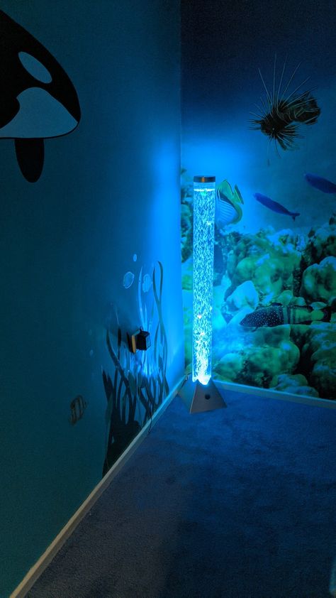 Ocean Theme Room Aesthetic, Cute Ocean Themed Bedrooms, Fish Theme Room, Aquatic Themed Bedroom, Ocean Themed Bed, Deep Sea Themed Bedroom, Water Theme Bedroom, Dark Ocean Themed Bedroom, Ocean Core Room Decor