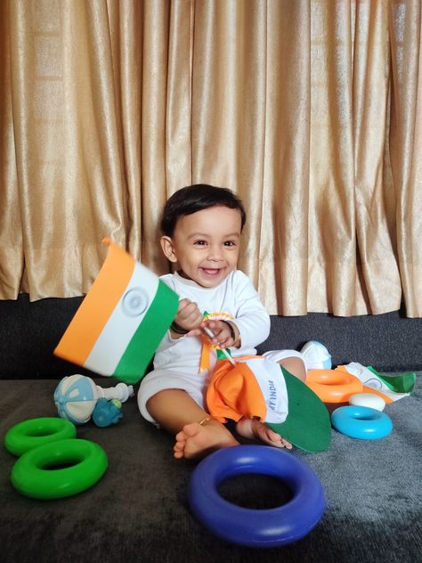 Republic Day Baby Photoshoot, Wrapping Techniques, Gift Wrapping Techniques, Republic Day, Baby Photoshoot, Baby Photography, Baby Photos, Gift Wrapping, Photography