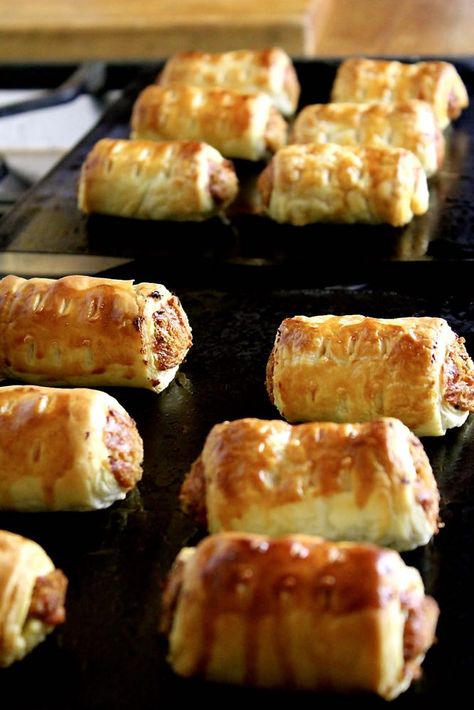 The Best Vegetarian Sausage Rolls Recipe - thinlyspread.co.uk Submarine Bun, Vegetarian Sausage Rolls, Vegetarian Buffet, Veggie Christmas, Italian Hoagie, Vegetarian Christmas Recipes, Recipe Sandwich, Sausage Rolls Recipe, Recipe Bread