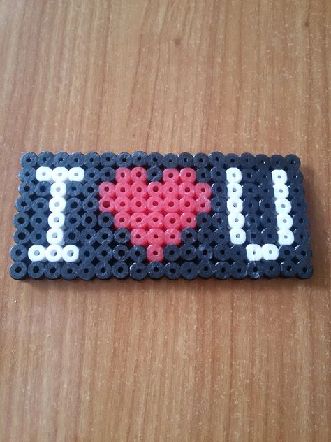 I love you en negro #Hama #perler #Hamabeads #Pearlbeads #Perlerbeads #DIY #Pyssla Perler Beads For Boyfriend, I Love You Perler Beads, I Love You Perler Bead Patterns, Mini Hama Beads, Diy Perler Bead Crafts, Perler Crafts, Melty Beads, Diy Perler Beads