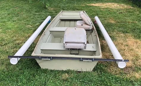 Mini Bass Boats, Flat Bottom Jon Boat, Boat Tips, Jon Boats, John Boats, Hull Boat, Flat Bottom Boats, Choppy Water, Finished Attic