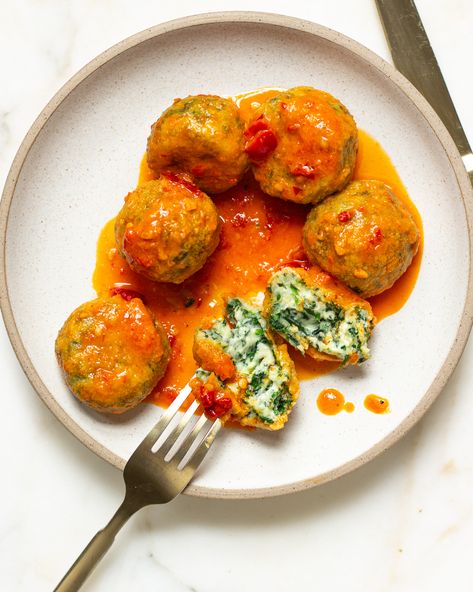 Spinach Ricotta Gnudi, Italian Food Vegetarian, Ricotta Spinach Recipes, Special Dinner Ideas, Gnudi Recipe, Brewery Food, Ricotta Gnudi, Ricotta Pasta Recipes, Justine Snacks