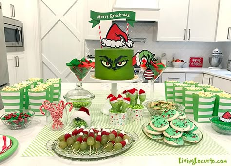 Grinch Christmas Party Ideas, Christmas Party Theme, O Grinch, Grinch Cake, Christmas Party Ideas, Baby Grinch, Grinch Christmas Party, Whoville Christmas, Christmas Movie Night