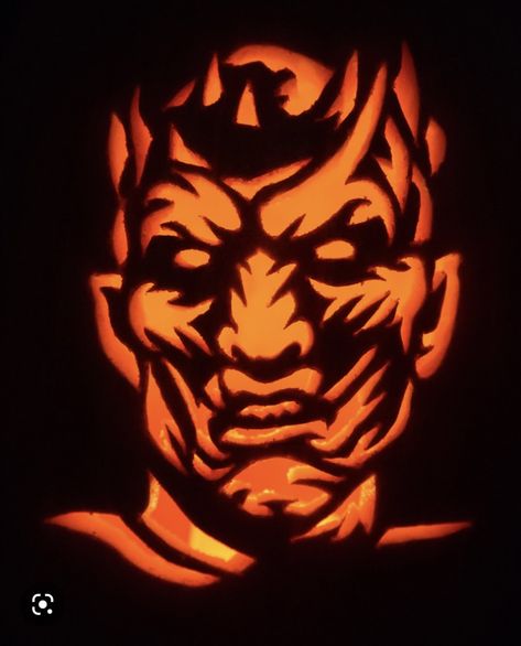 Game Of Thrones Pumpkin, Game Of Thrones Night King, Pumpkin Carving Games, Halloween Pumpkin Stencils, Halloween Pumpkin Carving Stencils, Pumpkin Carvings Stencils, Pumpkin King, Night King, Kings Game