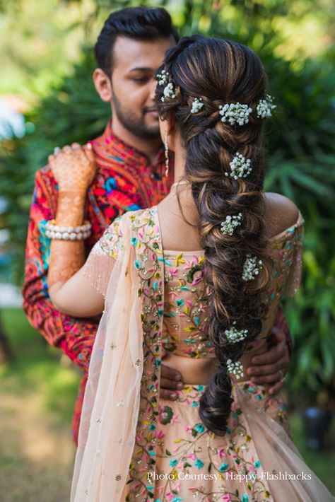 Bridal Day time Hair Style - Braids with Decorative flowers  Picture courtesy:Happy Flashbacks Bride’s Outfit:Tusya Couture at Chandni Chowk Makeup Artist: Makeovers by Vishal & Swati  #weddingsutra #indianwedding #indianbride #bridalwear #weddinggoals #bridalhair #hairstyles #braids #braidedhairstyles #braidstyles Simple Bridal Makeup, Reception Hairstyles, Bridal Hairstyle Indian Wedding, Hair Style On Saree, Engagement Hairstyles, Bridal Hairdo, Bridal Braids, Bridal Hair Buns, Indian Wedding Hairstyles