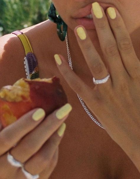 Italian Summer, Nail Designs Summer, Chrome Nails, Nail Trends, How To Do Nails, Summer Aesthetic, Stylish Nails, Makeup Nails, Summer Girls