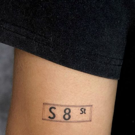 Ao on Instagram: "The out line street sign tattoo for @jaiwolfx Thank you! . . . . . . . . . #finelinetattoo #finelinetattoobrooklyn #brooklyntattoo #streetsign #streetsigntattoo #smalltattoo" Street Address Tattoo, Dainty New York Tattoos, Street Name Tattoo, Nyc Inspired Tattoos, Address Tattoo Ideas, Thank You Tattoo, Ny Tattoo Ideas, Subway Tattoo, Cool Tiny Tattoos