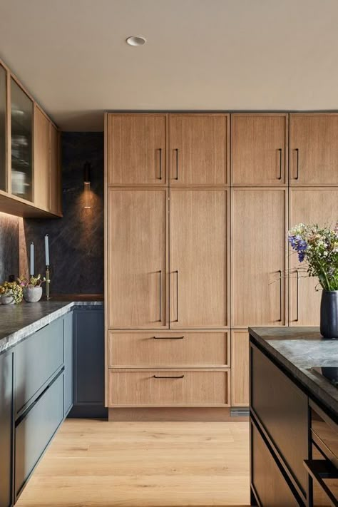 Kitchen Wood And Painted Cabinets, Full Overlay Flat Panel Cabinets, Wood Cabinets Painted Island, Kitchen With Stained Island, Oak Kitchen Cabinets Modern, Light Wood Kitchen Cabinets Modern, Wood Kitchen Cabinets Modern, Natural Oak Kitchen Cabinets, Wood Shaker Kitchen Cabinets