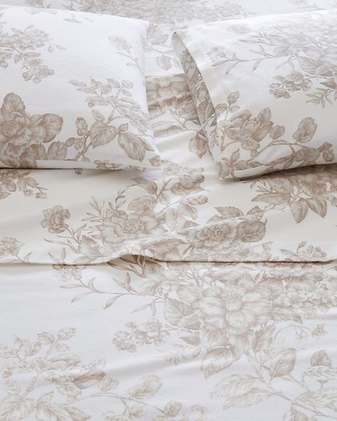 Garnet Hill Signature Toile Floral Flannel Sheet Set Toile Bedding, French Country Bedding, Shop Bedding, Cream Bedding, Red Toile, Country Bedding, Flannel Sheets, Flannel Bedding, Cosy Bedroom