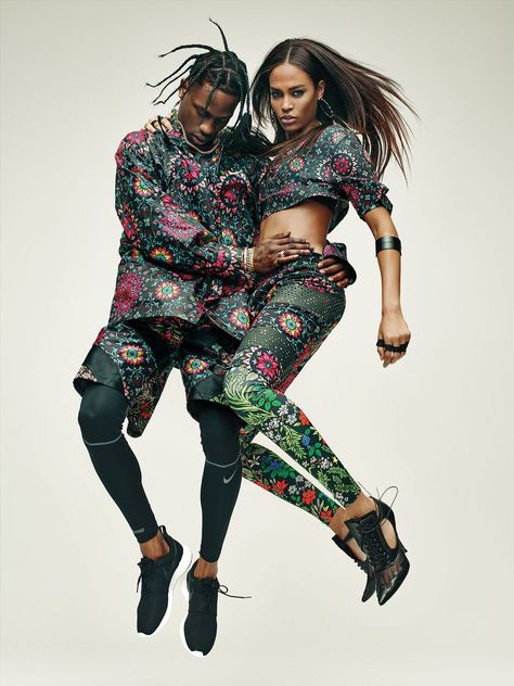 Sneak Peek: Nike's Amazing New Collab With Givenchy via @WhoWhatWearUK Cameron Russell, Fashion Collaboration, Fetty Wap, Toni Garrn, African Inspired Clothing, Anja Rubik, Joan Smalls, Compression Tights, Nike Fashion