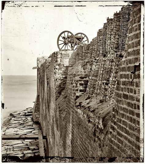 Song Of The South, Fort Sumter, Colorized Photos, Early Photos, Scenic Photos, Historic Photos, Charleston South Carolina, Military Art, Ghost Towns