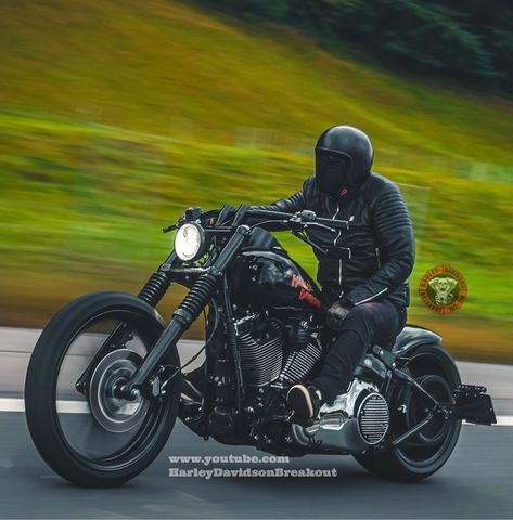 Harley Breakout Custom, Harley Davidson Sportster 883, Hd Motorcycles, Custom Motorcycles Harley, Custom Street Bikes, Мотоциклы Cafe Racers, Harley Bobber, Pretty Bike, Motorcycle Tank