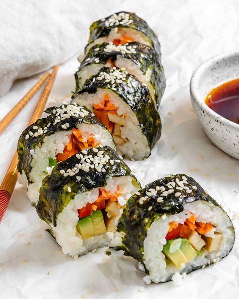 If you're a lover of sushi, you're going to love these Vegan Sushi Rolls with Crispy Tofu! They're super simple to make, protein and veggie-packed, plus super delicious! #plantbasedonabudget #tofu #sushi Veg Sushi, Tofu Sushi, Vegan Sushi Rolls, Sushi Recipes Homemade, Veggie Sushi, Vegetarian Sushi, Vegan Sushi, Best Sushi, Crispy Tofu