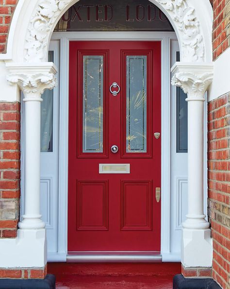 Red Exterior Doors, Red Front Door Ideas, Red Front Doors, Art Deco Front Door, Red Doors Interior, Victorian Front Door, Victorian Front Doors, Stone Porches, Cottage Front Doors