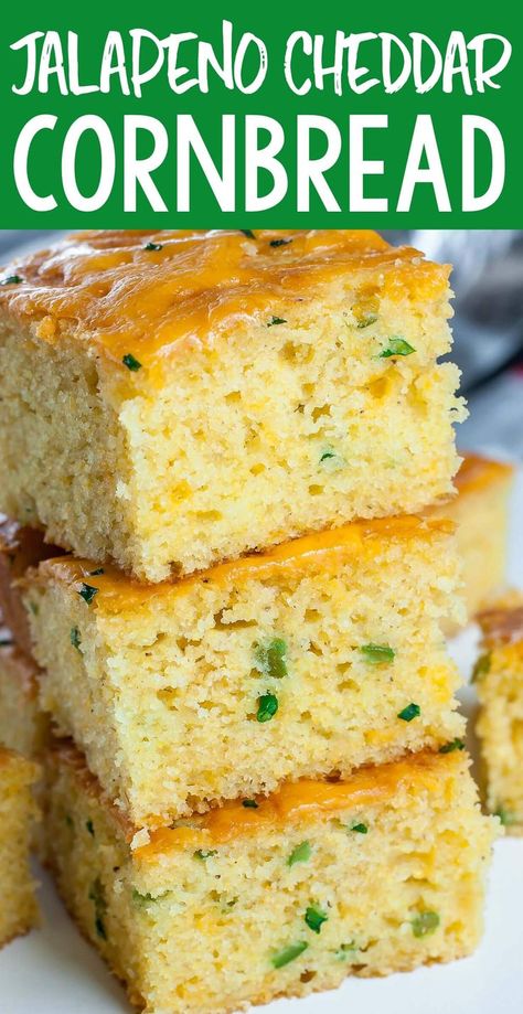 Serve With Chili, Cornbread Breakfast, Jalapeño Cheddar Cornbread, Cheesy Cornbread, Best Cornbread Recipe, Jalapeno Cheddar Cornbread, Cornbread Recipe Sweet, Cheddar Cornbread, Jalapeno Cheddar