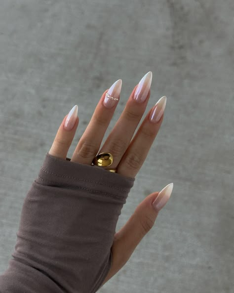 spring nail inspo 🌸 One Color Nails Summer, Thanksgiving Acrylic Nails, Bridal Nail Ideas, College Nails, Short Summer Nails, Winter Nail Art Designs, Cozy Thanksgiving, Cute Simple Nails, Accent Nail