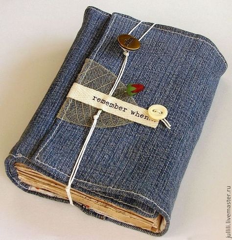 Denim Journal, Handmade Diary, Fabric Book Covers, Bullet Journal Cover Ideas, Book Cover Diy, Blue Jeans Crafts, Denim Projects, Denim Quilt, Jean Crafts