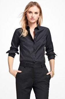 Thursday's Workwear Report: Non-Iron Tailored-Fit Dress Shirt - Corporette.com Stylish Business Casual, Lesbian Outfits, Lesbian Fashion, Tomboy Outfits, Casual Work Outfit, Tomboy Style Outfits, Androgynous Fashion, Fitted Dress Shirts, Tomboy Fashion