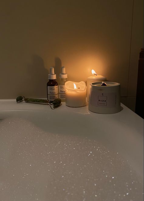 #pleasure #cake #peartart #aesthetic #simple #simplelife #frenchvibes #classic #parisianstyle #parisianvibes #parismood #эстетика #свечи #candles Candle Light Bath Aesthetic, Lit Candle Aesthetic, Candle Lit Bath Aesthetic, Bath Asthetics Night, Bathroom With Candles, Bathing Aesthetic, Candle Lit Bath, Bath With Candles, Candles Bathroom