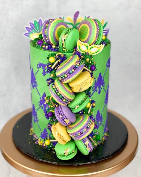 Mardi Gras Themed Cake, Mardi Gras Cakes, Mardi Gras First Birthday, Juneteenth Cake Ideas, Mardi Gras Cake Ideas, Mardi Gras Birthday Cake, Mardi Gras Desserts, 28th Birthday Cake, 24th Birthday Cake