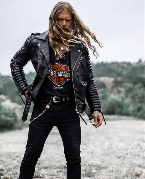 Rock N Roll Outfit Men, Rock N Roll Style Men, Hard Rock Outfit, Metal Outfit, Rock N Roll Style, Biker Outfit, Live Rock, Rock Outfits, Leather Jacket Outfits