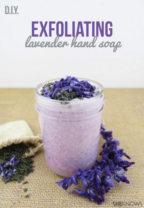 Learn how to make a beautiful Exfoliating Lavender Sugar Scrub with this simple and quick recipe! Lavender Hand Soap, Lavender Sugar, Lavender Sugar Scrub, Homemade Scrub, Sugar Scrub Recipe, Bazaar Ideas, Diy Scrub, Scrub Recipe, Diy Beauty Recipes