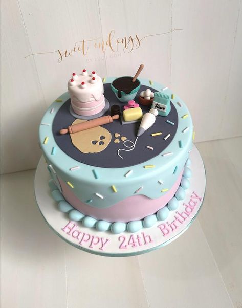 Baker Cake Ideas, Baking Themed Cake, Kue Fondant, Chef Cake, Baking Theme, Birthday Baking, Baker Cake, Baking Party, Cake Decorating Designs