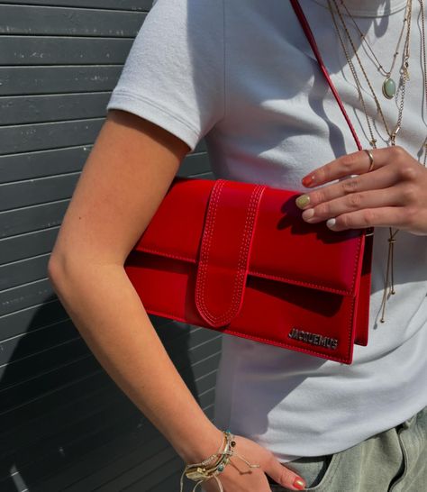 uGive major *it girl* vibes with the Jacquemus ‘Le Bambino Long’ shoulder bag in cherry red 🍒 Following the initial success of the Chiquito bags, Jacquemus has proven to more than a one hit wonder with trending bags season after season. • • • #designerconsignment #designerresale #upscaleresale #jacquemusbag #redbag #springstyle #pintereststyle #pinterestgirl #pinterestfashion #designerbags #handbagseller #bagoftheday #luxuryforless #sustainableluxury #resalenotretail #resaleboutique #consign... Jacquemus Red Bag, Jaquemus2020 Bag, Bags Jacquemus, Jacquemus Le Bambino Long, It Girl Vibes, Toronto Shopping, Trending Bags, Jacquemus Bag, One Hit Wonder