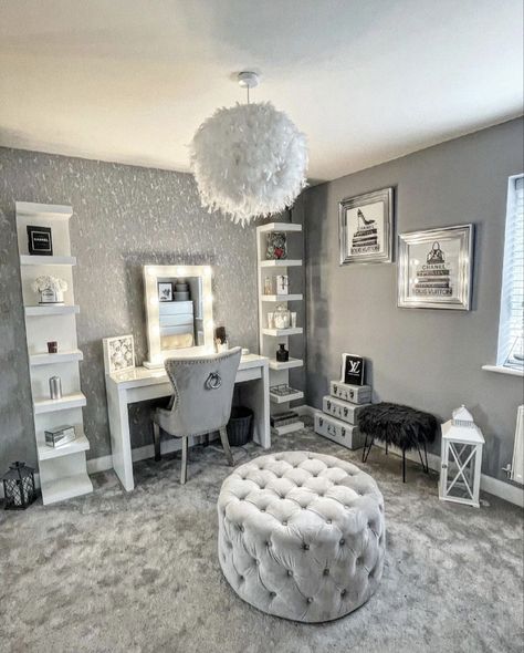 Real Bedroom, Makeup Place, Affordable Room Decor, Grey Bedroom Decor, White Room Decor, Luxury Room Bedroom, Classy Bedroom, Apartment Living Room Design, Dream Apartment Decor