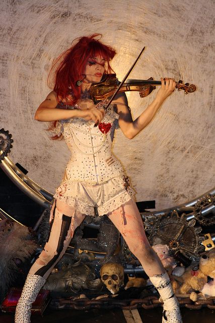 Emilie Autumn Emelie Autumn, Terrance Zdunich, Emily Autumn, Cabaret Goth, Play Violin, Emilie Autumn, Halloween Circus, Musician Portraits, Dark Mori