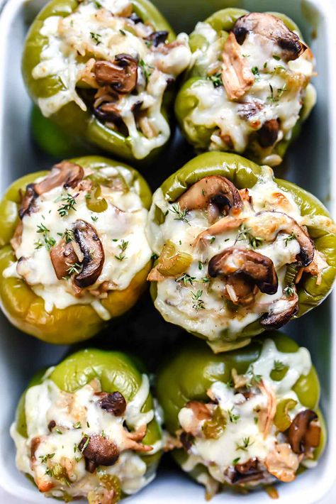 Green Peppers Stuffed, Stuffed Bell Peppers Chicken, Mushroom Stuffed, Chicken And Mushroom, Pepper Recipe, Chicken Mushroom, Bell Pepper Recipes, Foodie Crush, Green Peppers