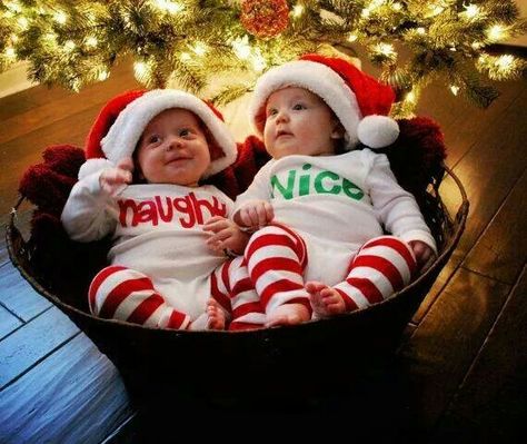 Twin Christmas Outfits, Twin Photoshoot, Baby Christmas Photography, Tb Joshua, Holiday Onesies, Twin Pictures, Christmas Cuties, Twin Photography, Wow Photo