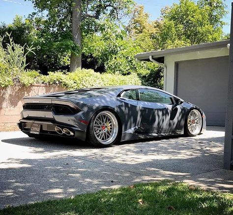 Twin turbo breaking the internet 🌬 #Lamborghini #lp700 #twinturbo #huracan #bbs #stance Cj Jeep, Car Wheels Diy, Wheel Craft, Wheel Decor, Car Wheels Rims, Most Expensive Car, Mustang Cars, Lamborghini Huracan, Hot Rods Cars