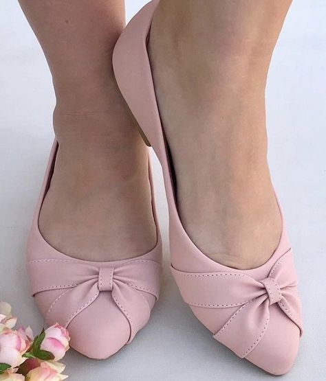 pink flats Wedding Shoes Wedge, Wedge Wedding Shoes, Cute Shoes Heels, Pink Flats, Casual Flat Shoes, Girly Shoes, Ballerina Shoes, Fabulous Shoes, Pink Shoes