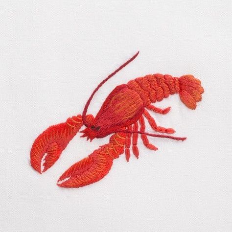 Embroidery Napkins, Red Napkins, Red Lobster, Embroidered Towels, Red Kitchen, Crustaceans, Embroidered Clothes, Embroidery Fashion, Satin Stitch