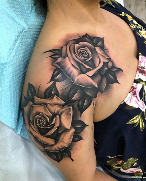 Center Stomach Tattoos, Realistic Rose Tattoo, Rose Drawing Tattoo, Rose Shoulder Tattoo, Rose Tattoos For Women, Neck Tattoos Women, Black Rose Tattoos, Chest Tattoos For Women, Tattoos For Black Skin