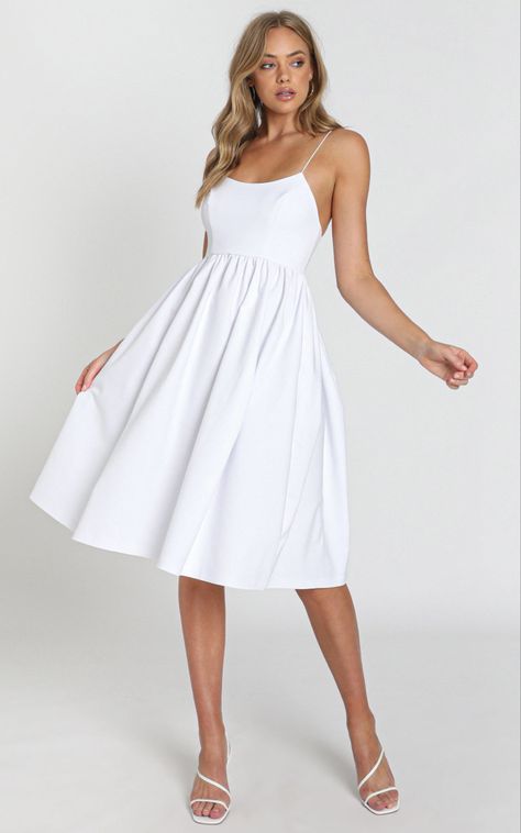 White Graduation Dress, White Dresses Online, White Knee Length Dress, 21st Birthday Outfits, White Dresses Graduation, Birthday Dress Women, White Dress Formal, Beautiful White Dresses, Country Dresses