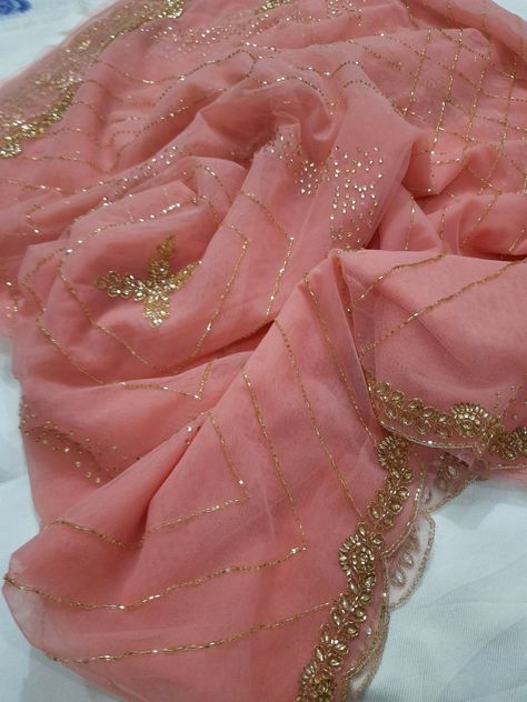 Pestal Colour Sarees, Peach Colour Dress, Peach Colour Saree, Chudi Designs, Dark Peach Color, Peach Color Saree, Peach Color Dress, Peach Saree, Simple Saree Designs